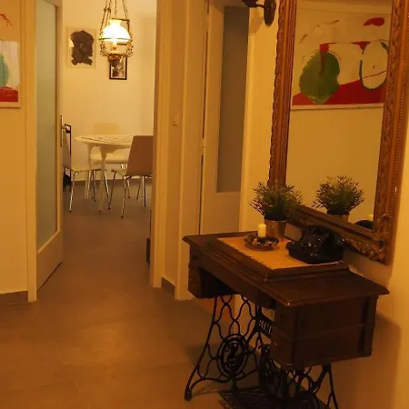 Little Cherry Lejlighed